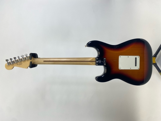 Fender - Player Stratocaster Pau Ferro - 3 Tone Sunburst 4